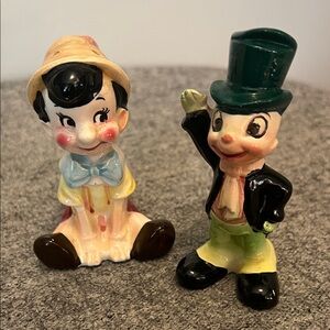 RARE! Vintage Disney collectibles Pinocchio salt & pepper shakers